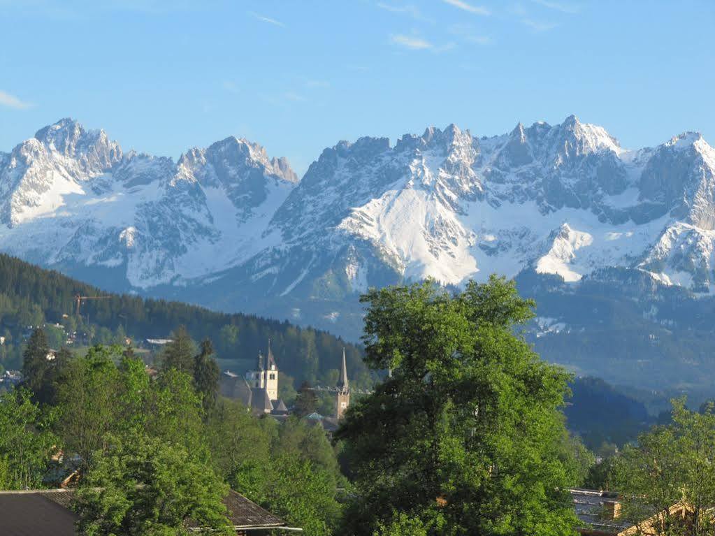 Hôtel Haus Friedl à Kitzbühel Extérieur photo